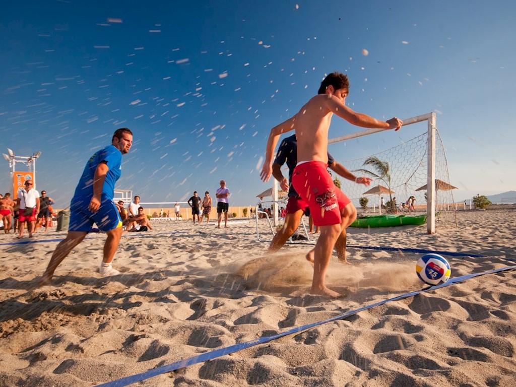 Beachvoetbal.jpg
